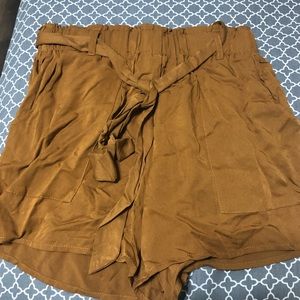 gold flowy shorts